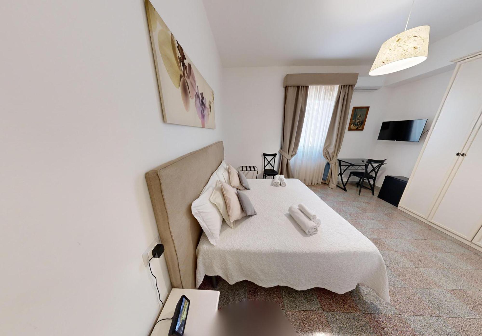 Corsomessina64 Bed and Breakfast Crotone Exteriör bild